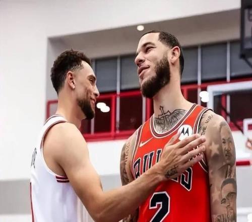 大乐透期号,专家质合分,析推荐前区,7m体育比分,体育赛事平台,足球比赛比分,篮球比赛数据,体育赛事资讯